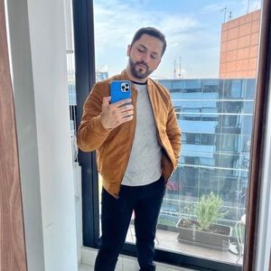 Meet your Posher, Edgar